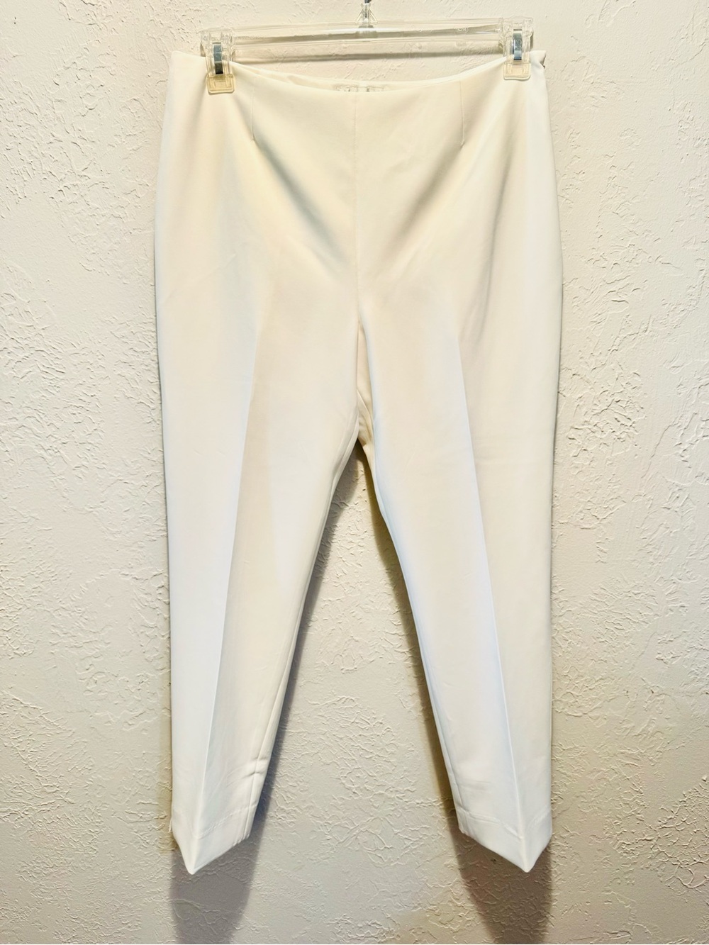 Neiman Marcus Lined Cropped White Ankle Pant - Picture 8 of 9